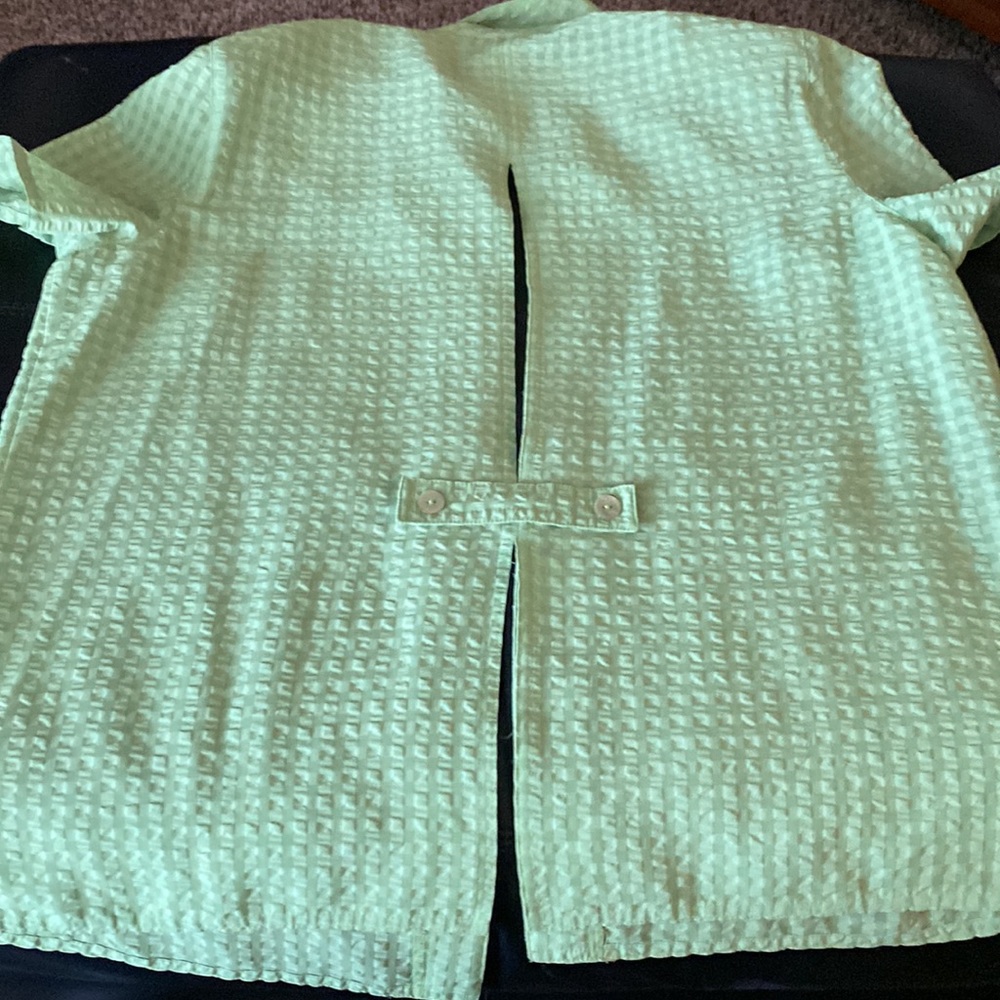 2 Piece Light Green Dress. - Picture 7 of 9